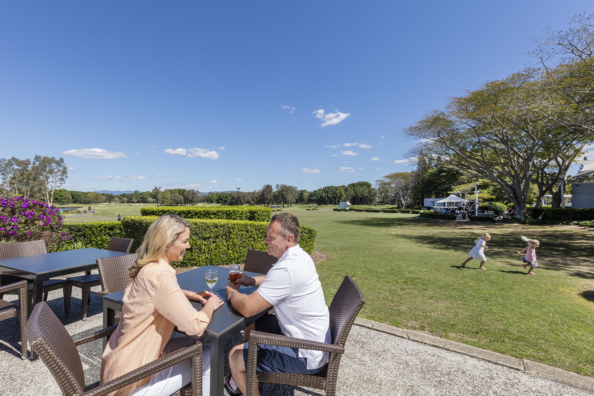 Racv 로열 파인스 리조트 골드 코스트 Benowa 외부 사진 The clubhouse at the Links Shell Cove